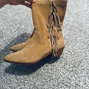 🌟Suede fringe boots🌟